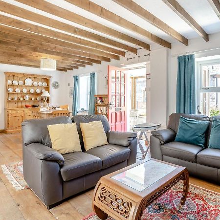 Sea Pickle Cottage Хаверфордуэст Экстерьер фото